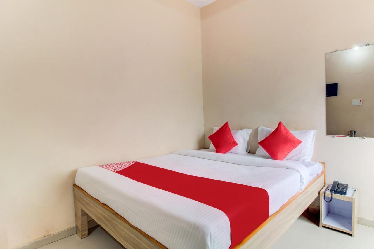 فندق Vaniفي  Oyo 48915 Chaitanya Green Park الغرفة الصورة